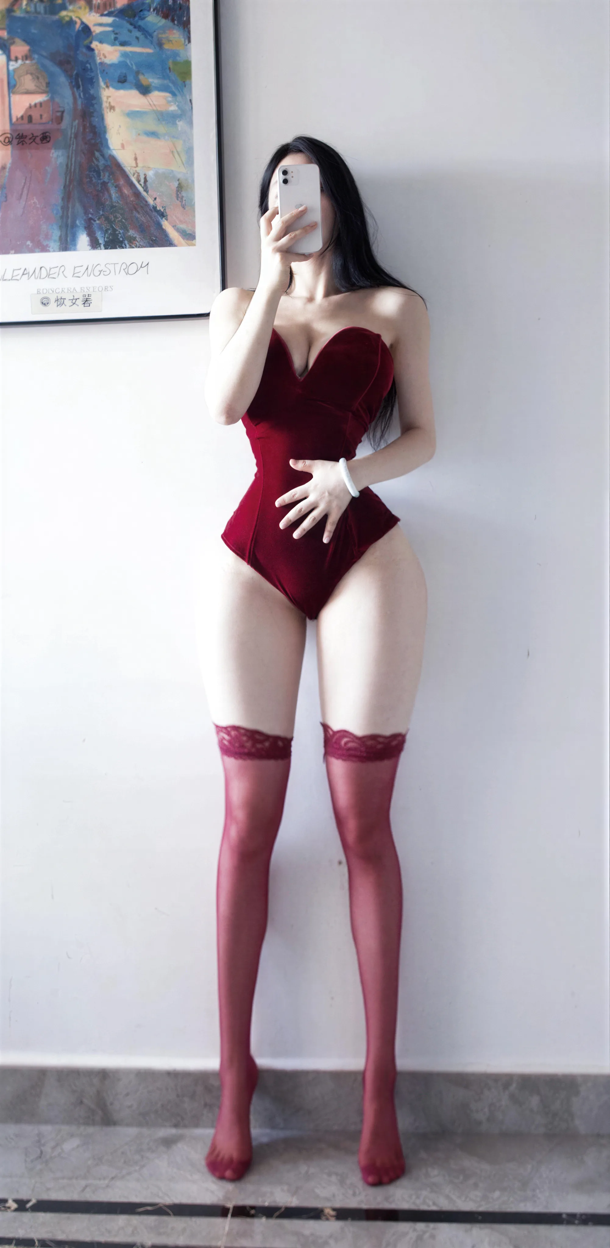 Cool文茜 – 红色连体 9P